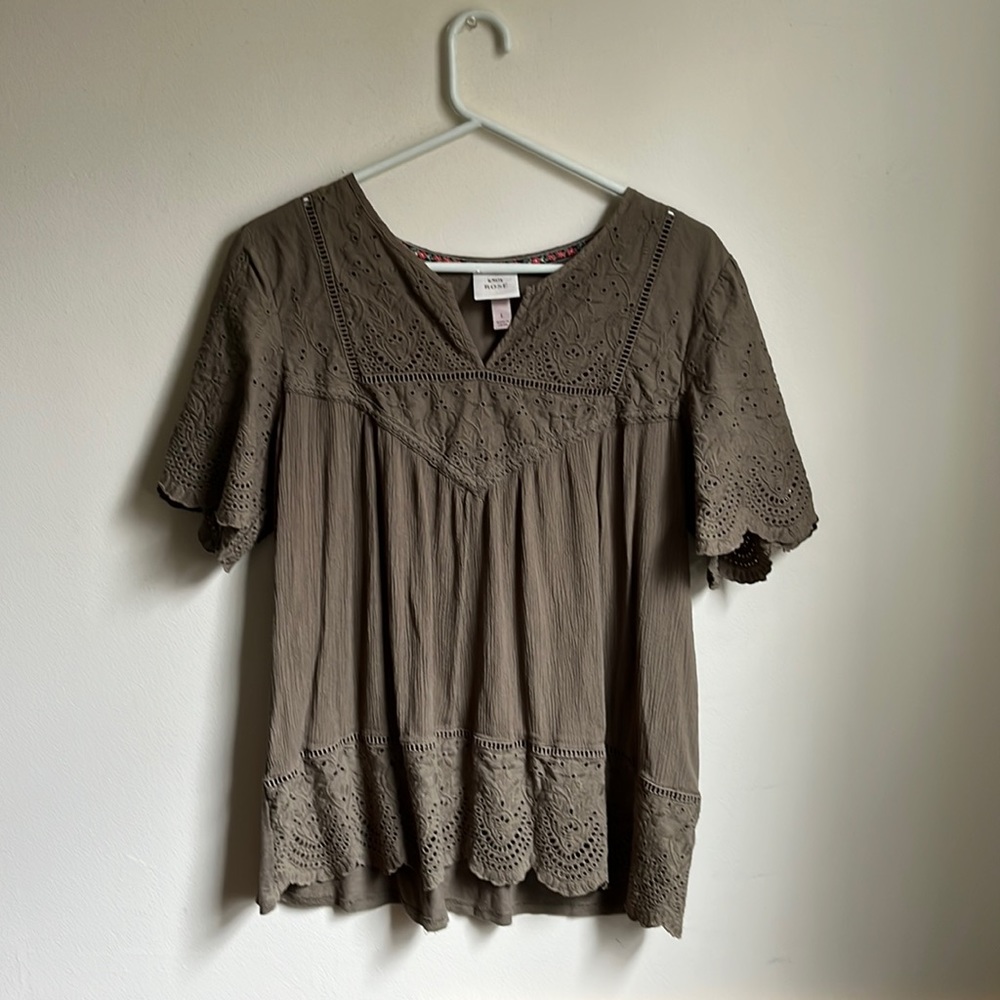Knox Rose women’s large top- army green- short sleeve- flowing